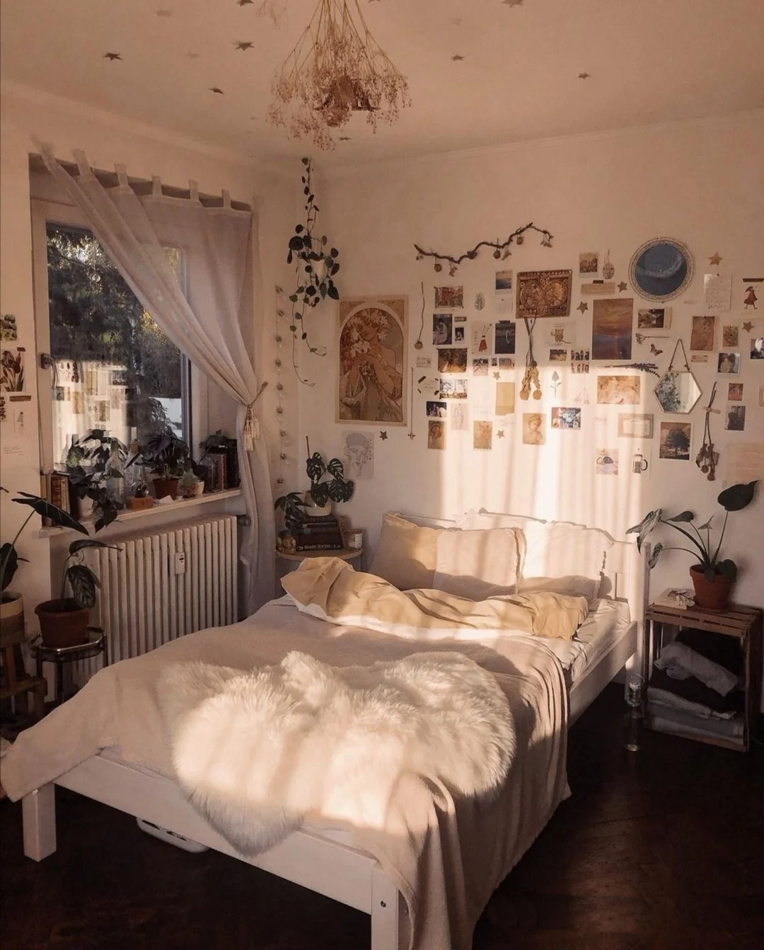 how-to-decorate-your-bedroom-in-bohemian-style-dorm-room-wall-decor